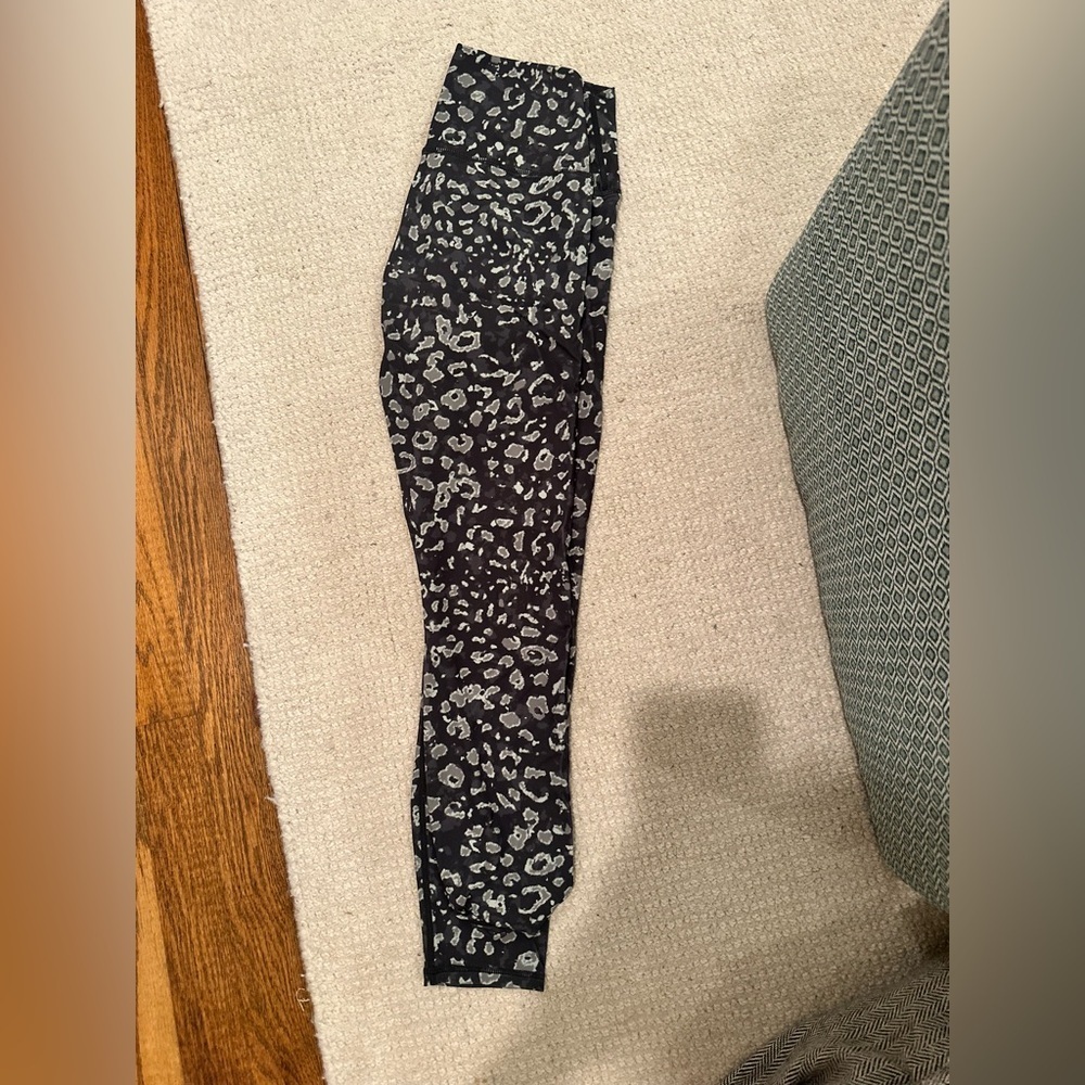 Varley Black Leggings with Light Gray Leopard Print